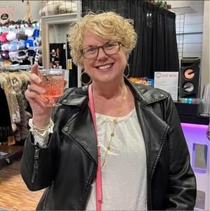 Meet your Posher, Lisa